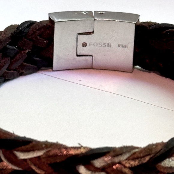 🧩 Fossil Tri-Colour Braided Leather Bracelet – Edgy & Effortlessly Cool 🖤✨ - Picture 10 of 16